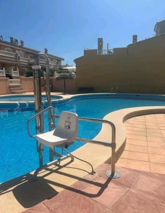 Bungalow Adaptado, Terraza Muy Grande Y Soleada. Gran Alacant Eksteriør bilde