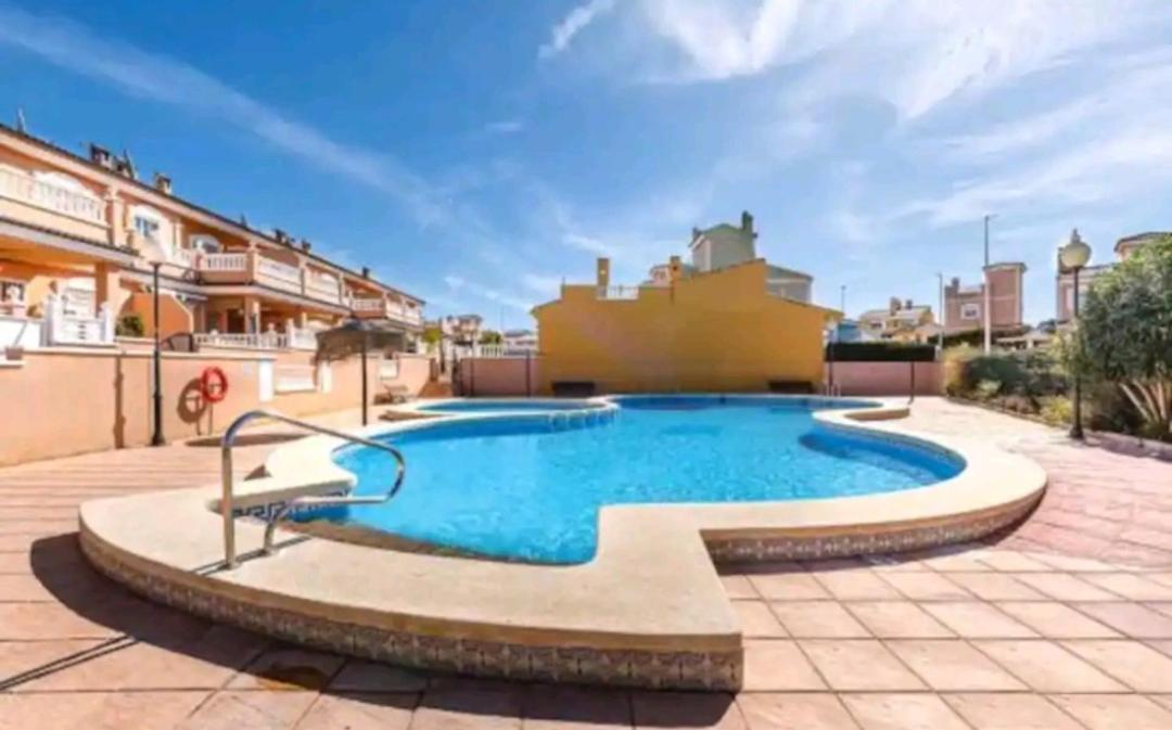 Bungalow Adaptado, Terraza Muy Grande Y Soleada. Gran Alacant Eksteriør bilde