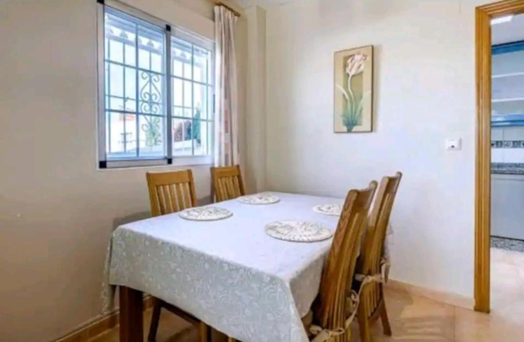 Bungalow Adaptado, Terraza Muy Grande Y Soleada. Gran Alacant Eksteriør bilde
