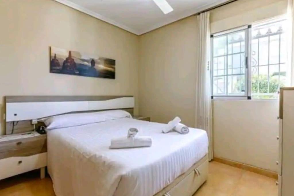 Bungalow Adaptado, Terraza Muy Grande Y Soleada. Gran Alacant Eksteriør bilde
